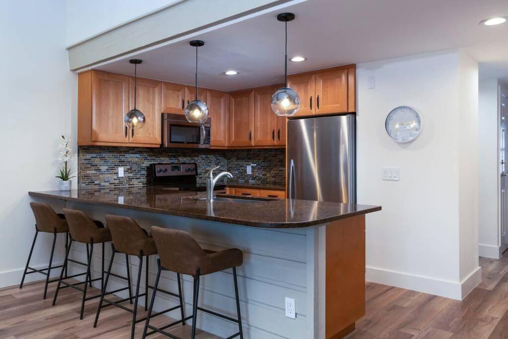 Updated 3 Bedroom 2 Ba With Pool & Hot Tub - Stunning Mountain Views! Сноумасс Виллидж Экстерьер фото